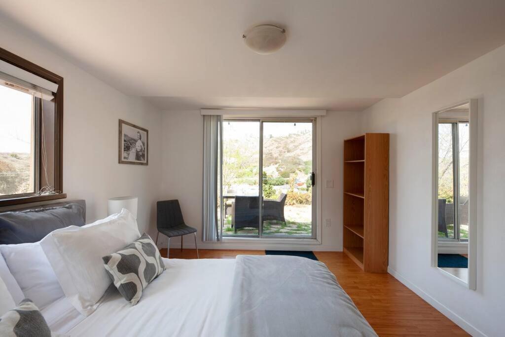 30 Pct Off!! Limited Time! Malibu Serene Cottage With King Bed, Near Beach & Hiking Trails & Central マリブ エクステリア 写真
